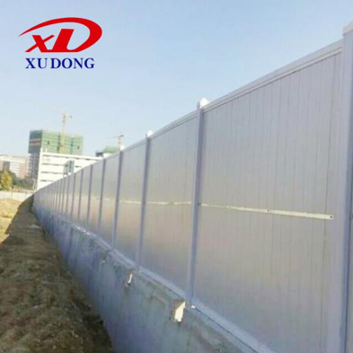 施工現(xiàn)場(chǎng)為何用旭東PVC圍擋？質(zhì)量和安全是決勝的關(guān)鍵！